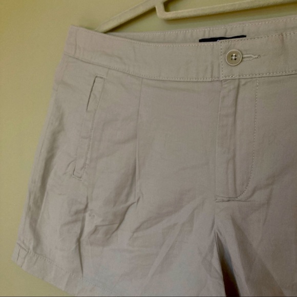 GAP Pleated Cotton Shorts NWT - Picture 2 of 3